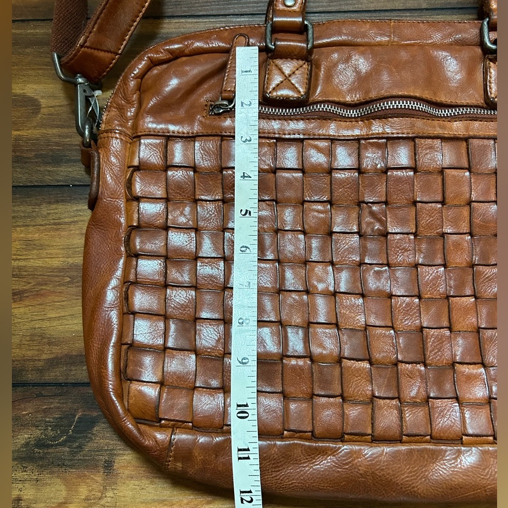 Vilenca Holland Brown Leather Woven Laptop Bag - Picture 9 of 11